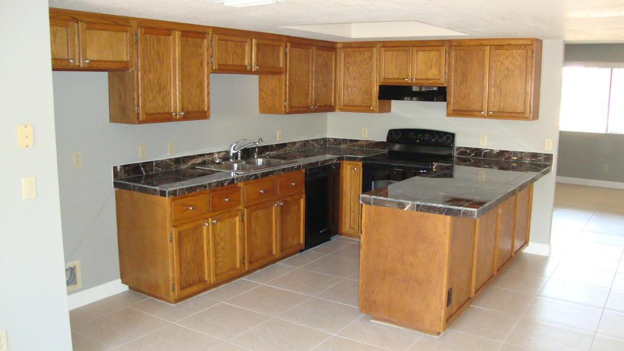 3038 East Decatur Street Mesa, AZ 85213 - Photo 3 of 20 KITCHEN