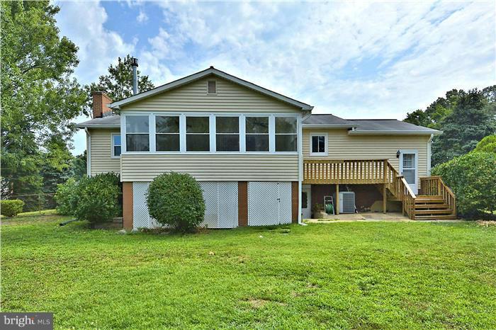 103 Claiborne Road Edgewater, MD 21037 - Photo 24 of 27 Exterior (Rear)