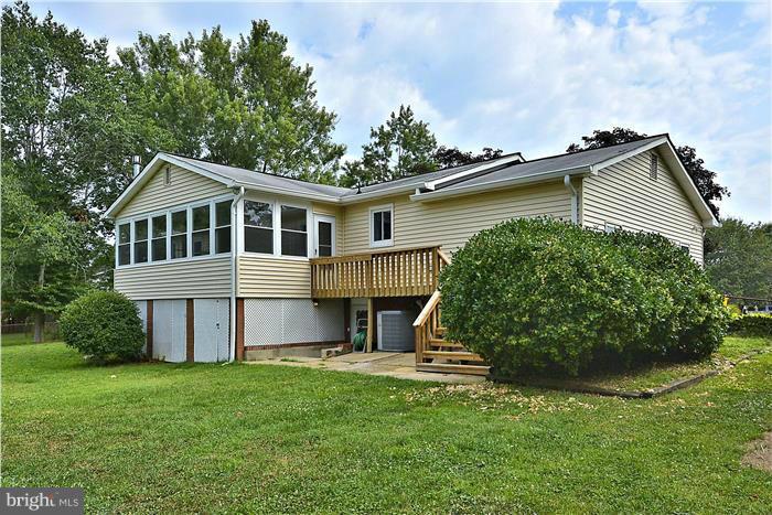 103 Claiborne Road Edgewater, MD 21037 - Photo 25 of 27 Exterior (Rear)