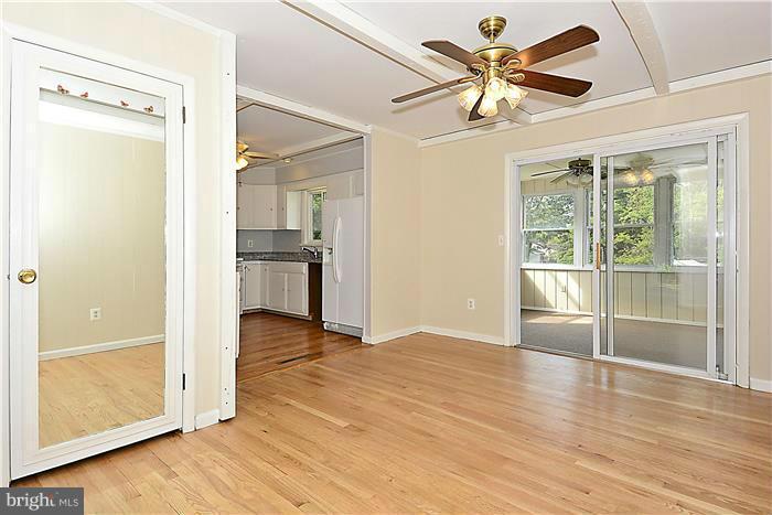 103 Claiborne Road Edgewater, MD 21037 - Photo 6 of 27 Dining Room