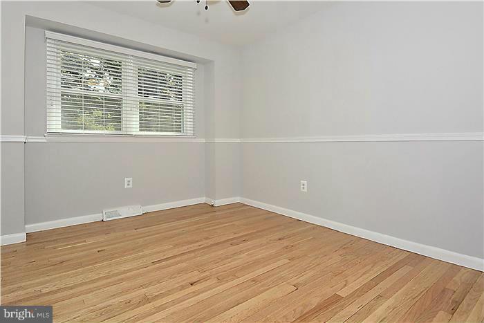 103 Claiborne Road Edgewater, MD 21037 - Photo 10 of 27 Bedroom
