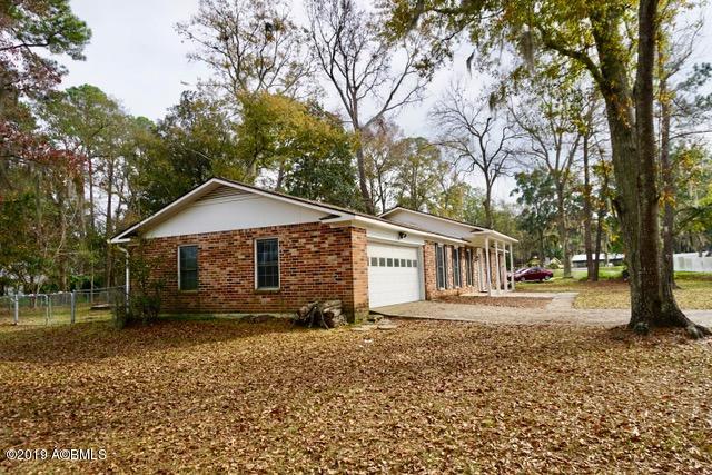 3013 Ratel Drive Beaufort, SC 29902 - Photo 3 of 29 fullsizeoutput_12cd
