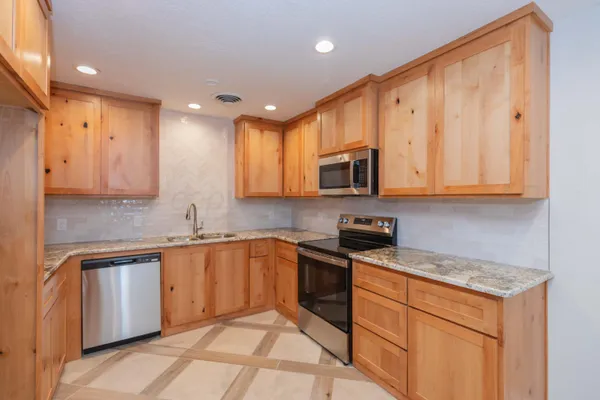 $2,200 | 6604 Falcon Road, Amarillo, TX 79109