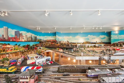 $2,250,000 | Undisclosed Address, North Barrington, IL 60010