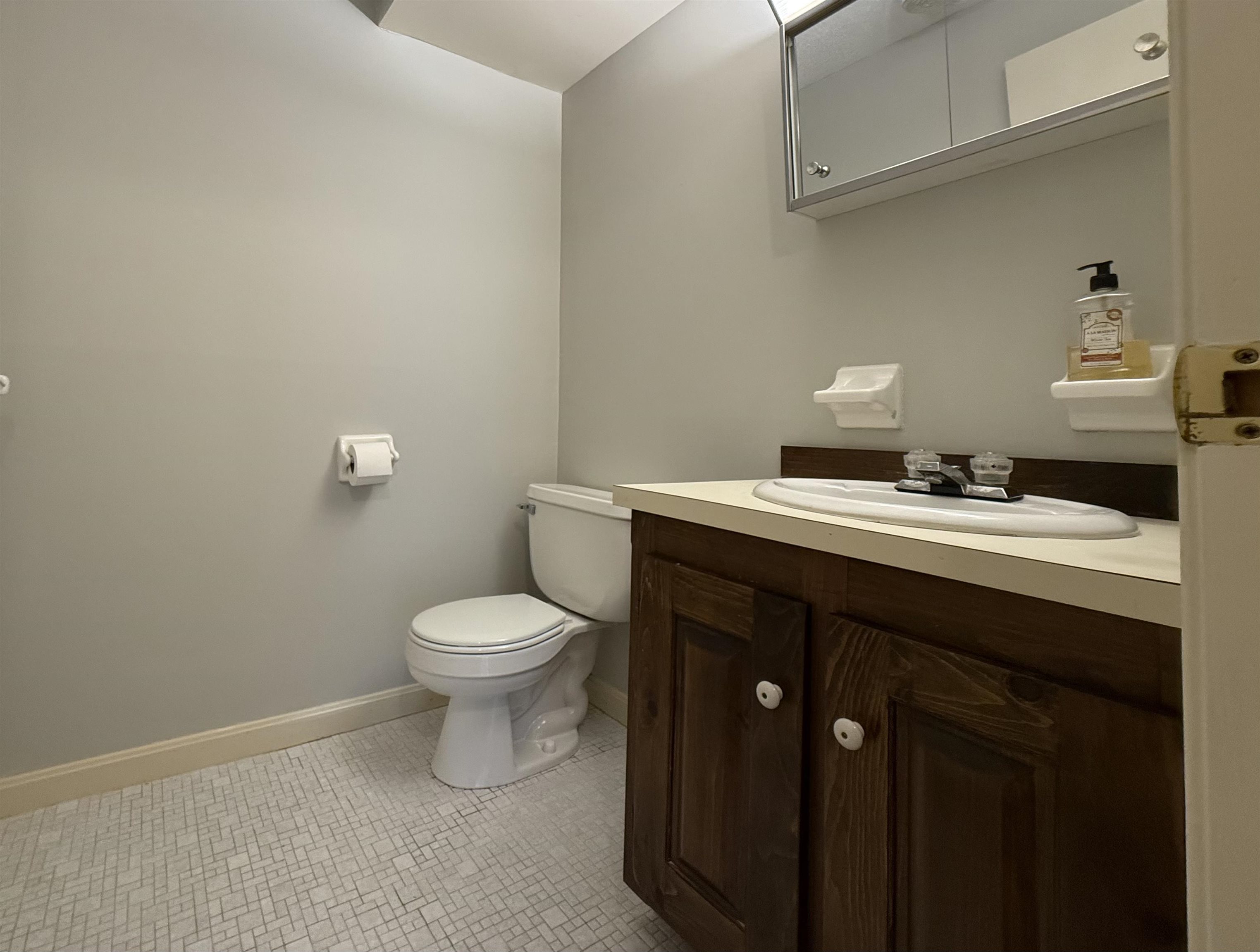 199 Cannongate III Road Nashua, NH 03063 - Photo 26 of 36 Gallery Image 26