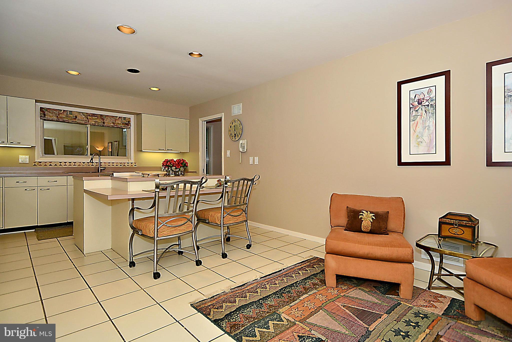 2076 Amberjack Court Reston, VA 20191 - Photo 11 of 30 Kitchen