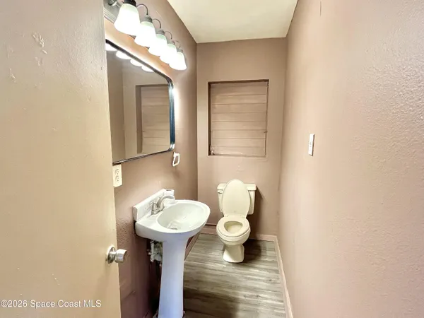 $2,400 | 316 East Strawbridge Avenue, Melbourne, FL 32901