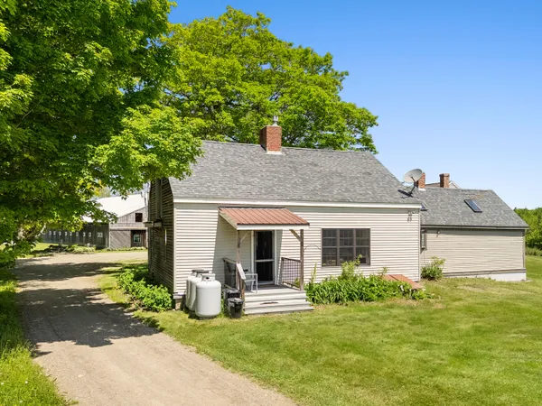 $895,000 | 32 Fox Meade Lane, Searsmont, ME 04973