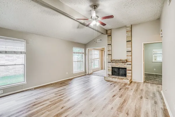 $1,815 | 7010 Foxmont Lane, Humble, TX 77338