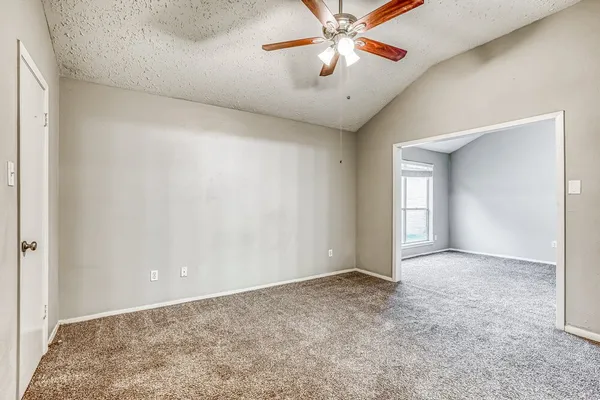 $1,815 | 7010 Foxmont Lane, Humble, TX 77338