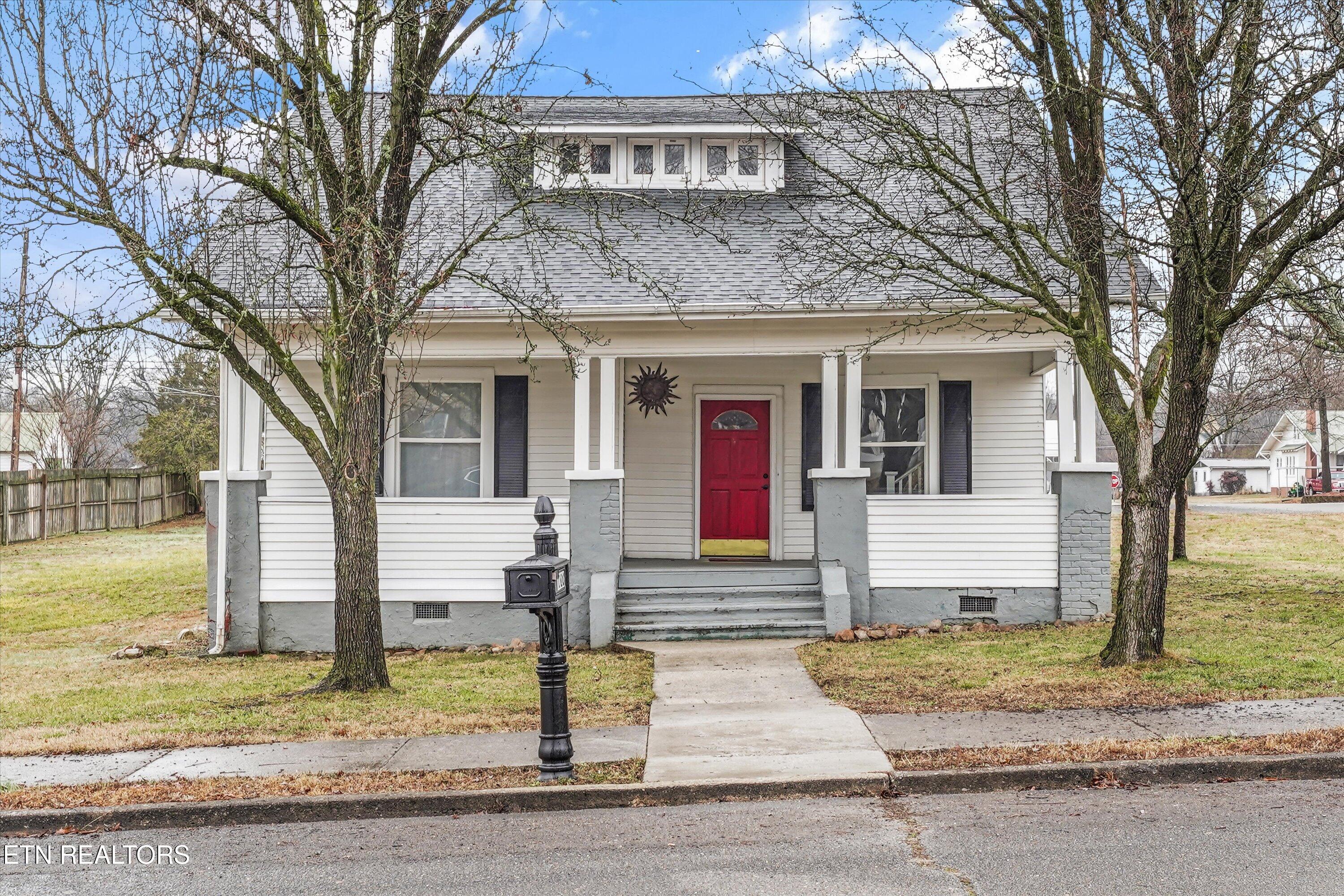 01-1000 Washington Ave 40