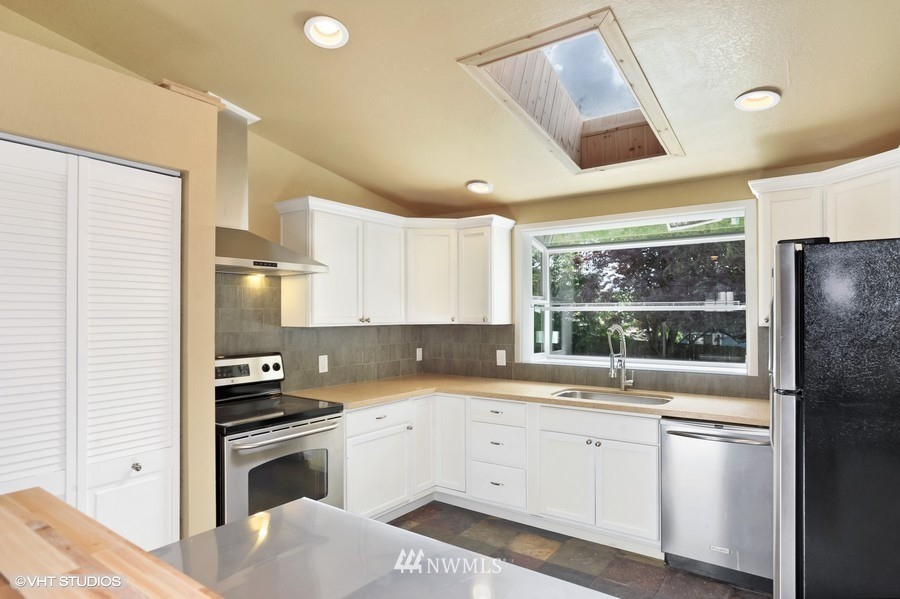 1026 232nd Place Southwest Bothell, WA 98021 - Photo 5 of 15