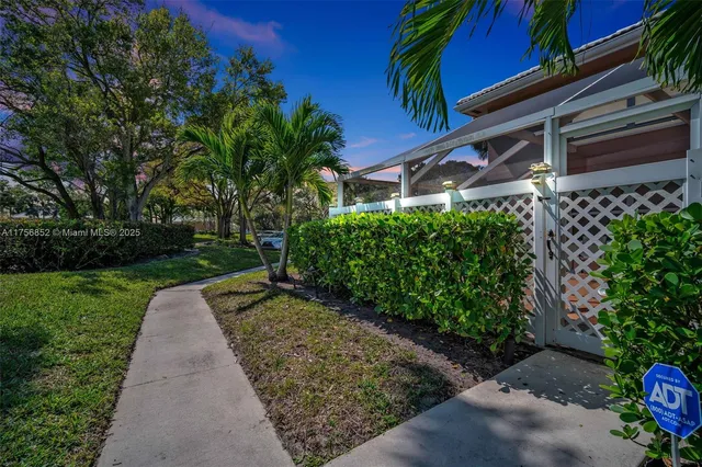 $335,000 | 1947 Stratford Way, West Palm Beach, FL 33409
