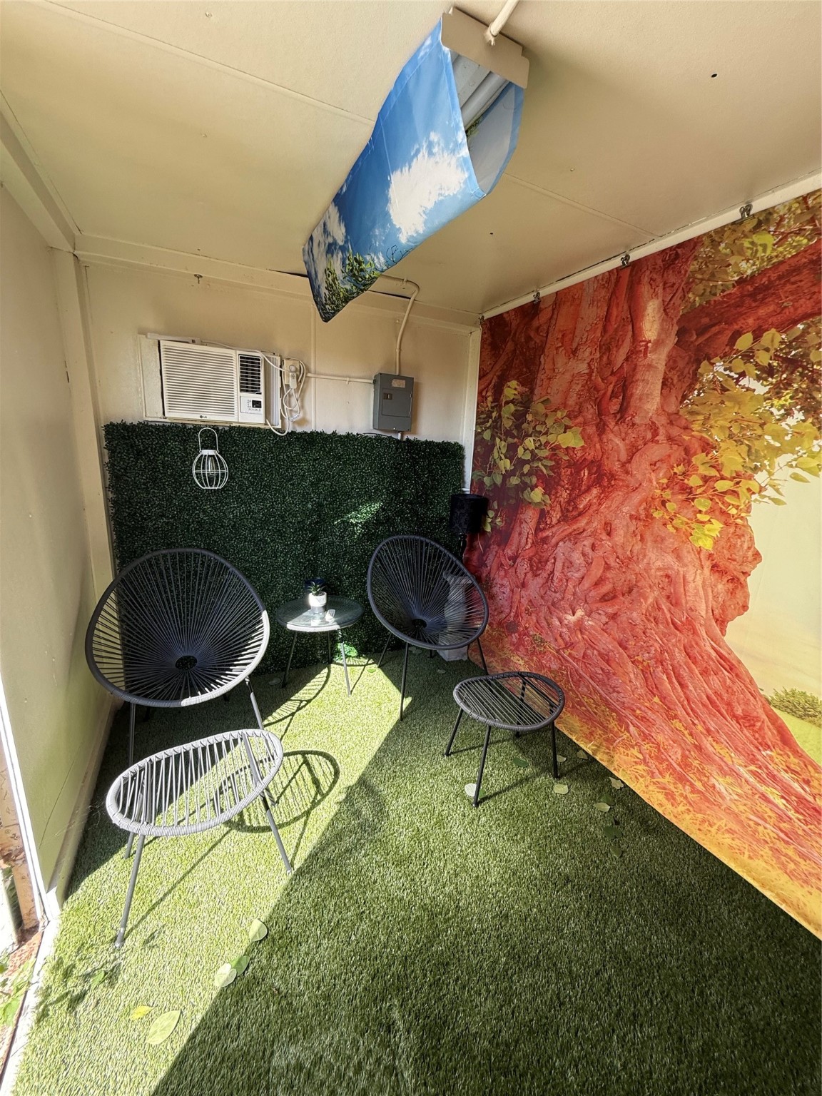 9838 Fillmore Street Houston, TX 77029 - Photo 7 of 9 a bathroom with a sink and mirror