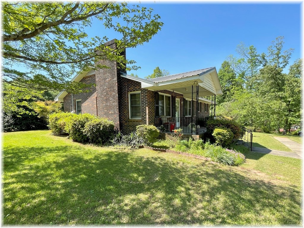909 West South 4th Street Seneca, SC 29678 - Photo 2 of 31