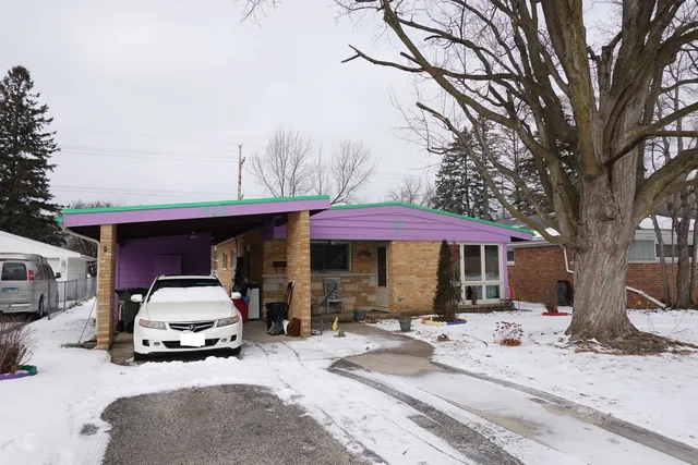 $264,900 | 832 McKinley Avenue, Mundelein, IL 60060