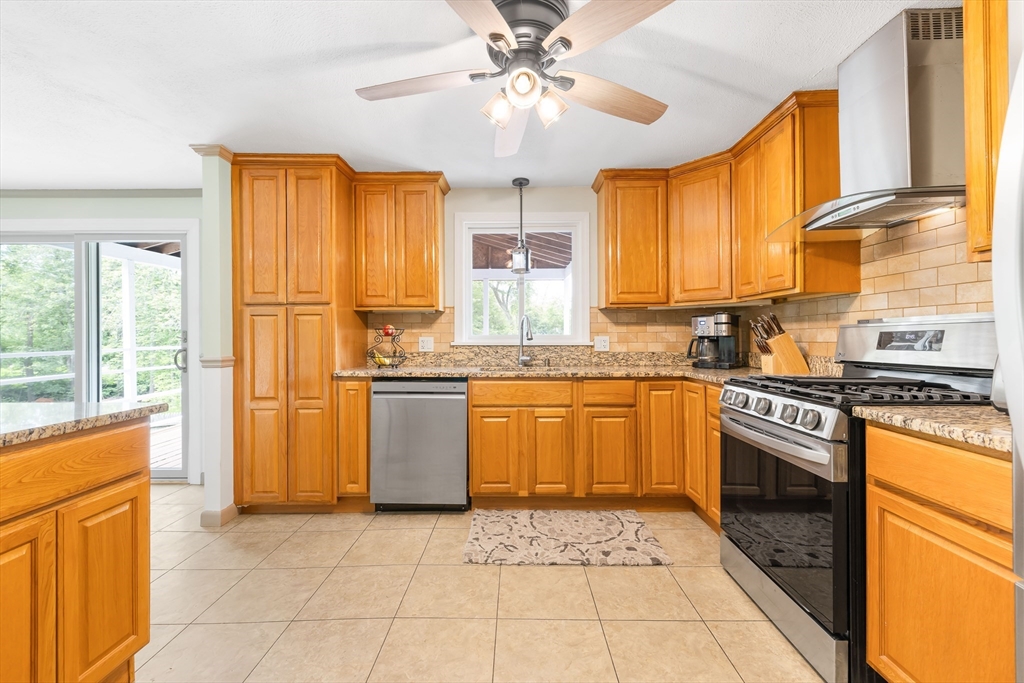 4 Charles River Road Medway, MA 02053 - Photo 6 of 19 Gallery Image 6