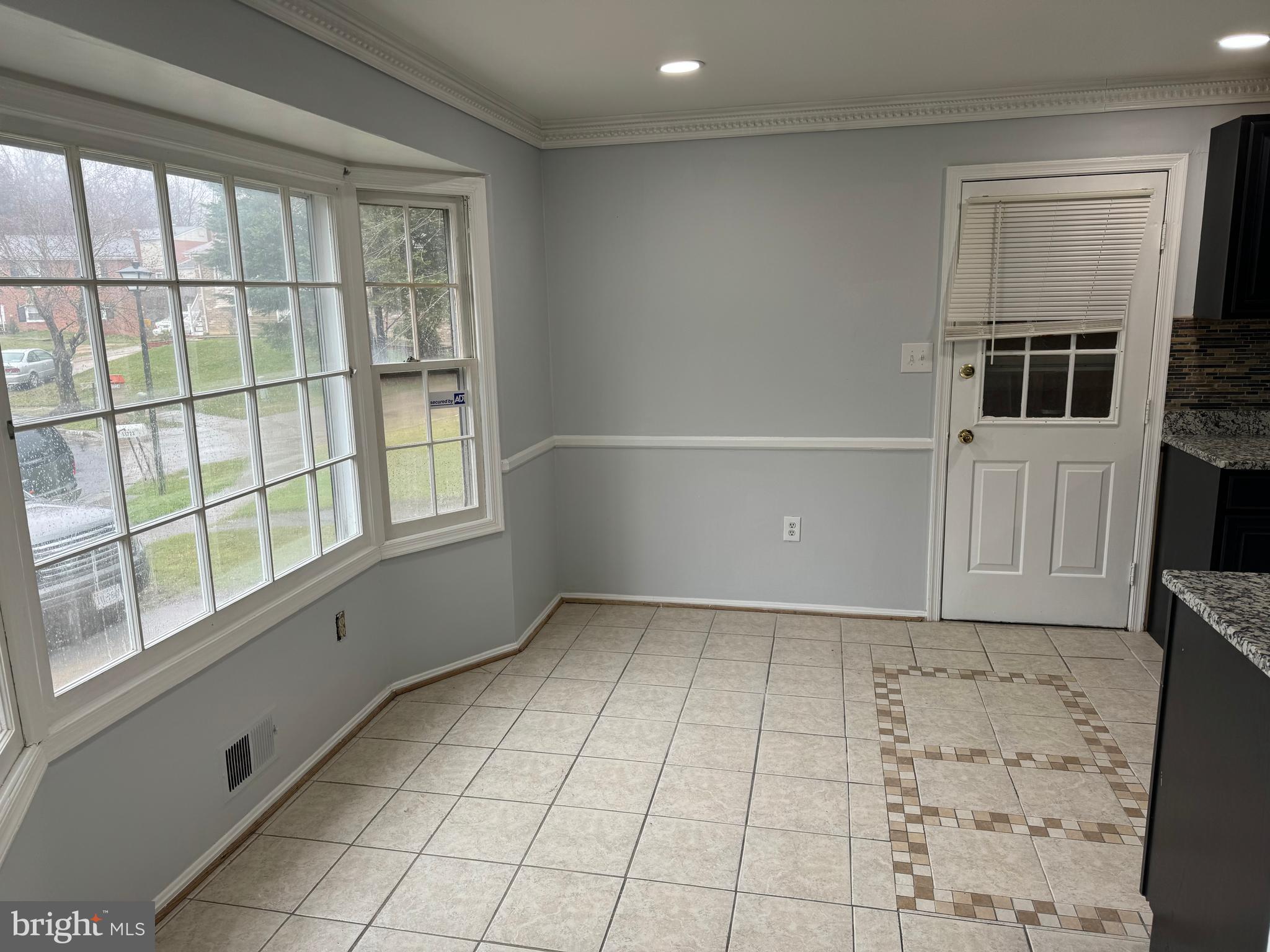 11721 Butlers Branch Road Clinton, MD 20735 - Photo 13 of 31 Breakfast Nook