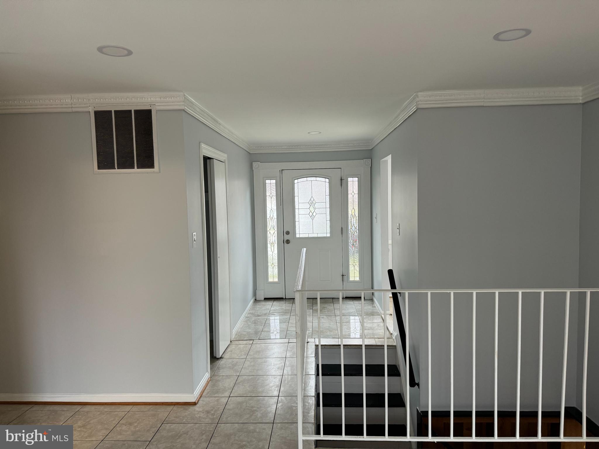 11721 Butlers Branch Road Clinton, MD 20735 - Photo 5 of 31 Foyer