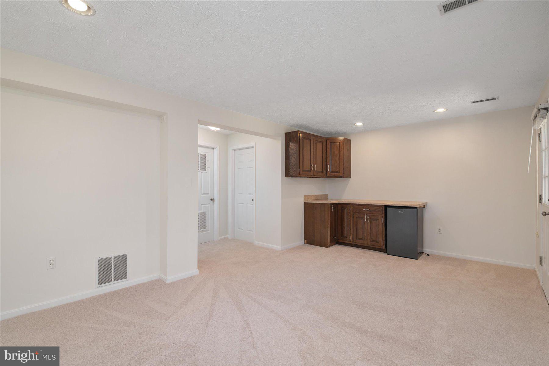 727 Dayspring Drive Odenton, MD 21113 - Photo 19 of 44 a view of a kitchen with a sink