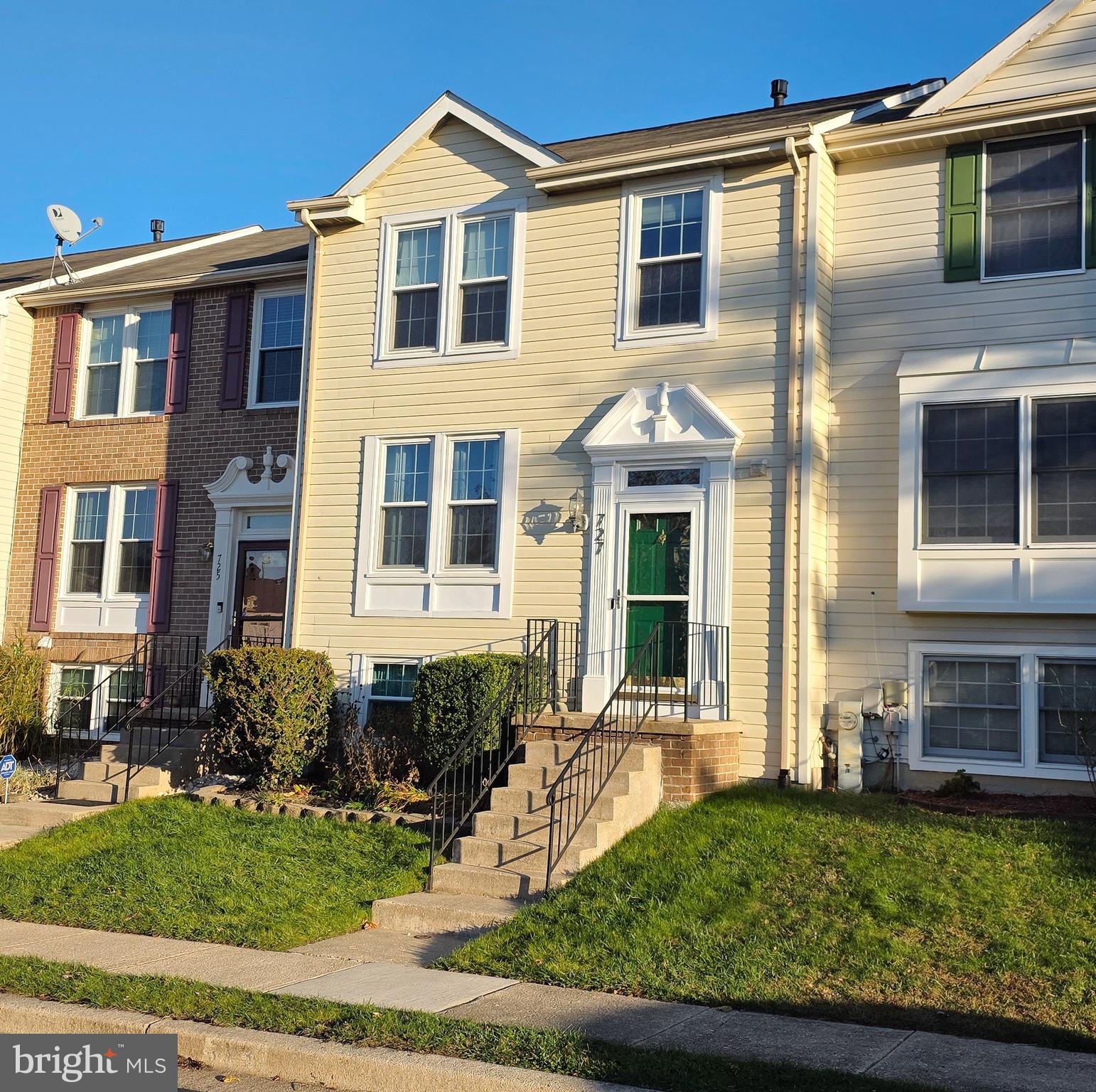727 Dayspring Drive Odenton, MD 21113 - Photo 40 of 44 a front view of a house with garden