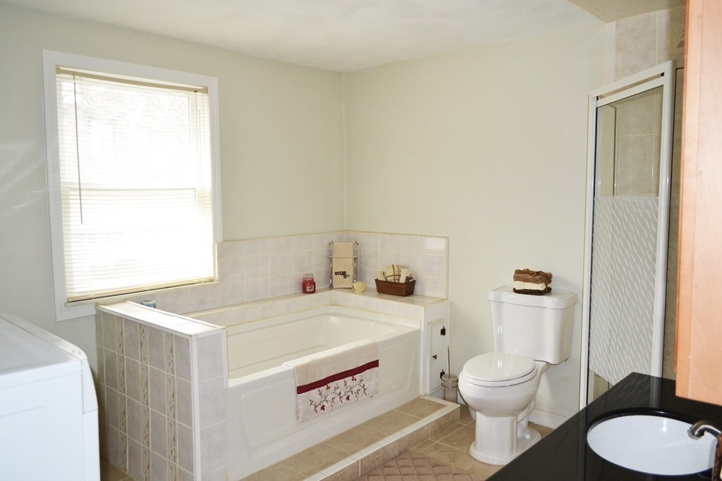28 Donald Road Burlington, MA 01803 - Photo 20 of 30 Gallery Image 20