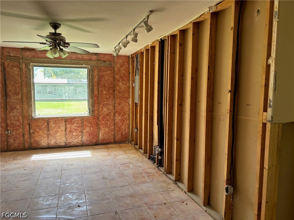 8206 Riverside Drive Punta Gorda, FL 33982 - Photo 12 of 27 Gallery Image 12