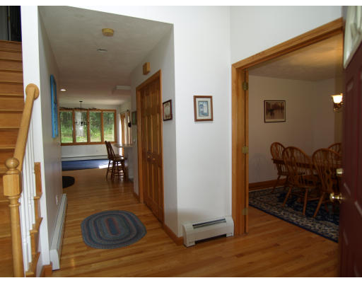 95 Sampson Road Bolton, MA 01740 - Photo 2 of 9