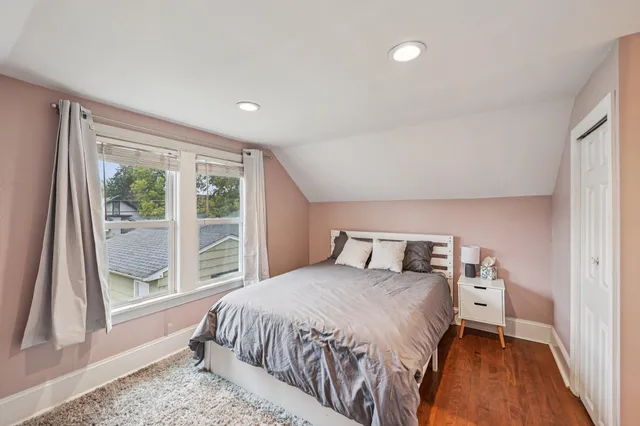 $285,000 | 1559 Almond Avenue, St. Paul, MN 55108