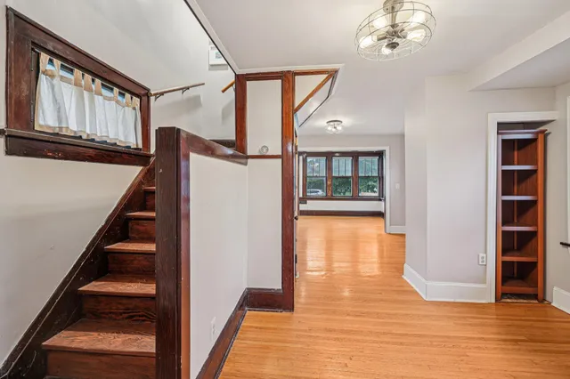 $285,000 | 1559 Almond Avenue, St. Paul, MN 55108