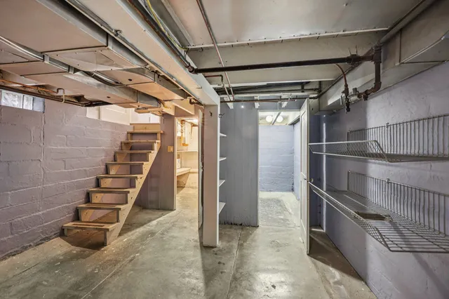 $285,000 | 1559 Almond Avenue, St. Paul, MN 55108