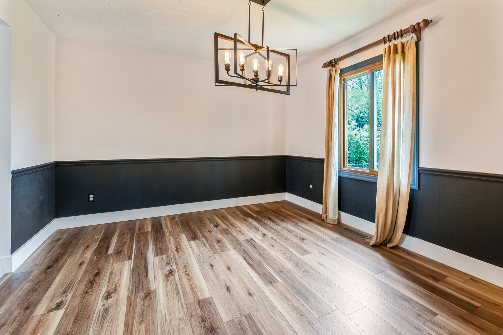 105 Colchester Drive Normal, IL 61761 - Photo 16 of 54