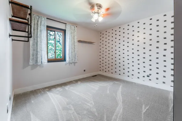 $319,900 | 105 Colchester Drive, Normal, IL 61761