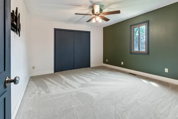 $319,900 | 105 Colchester Drive, Normal, IL 61761