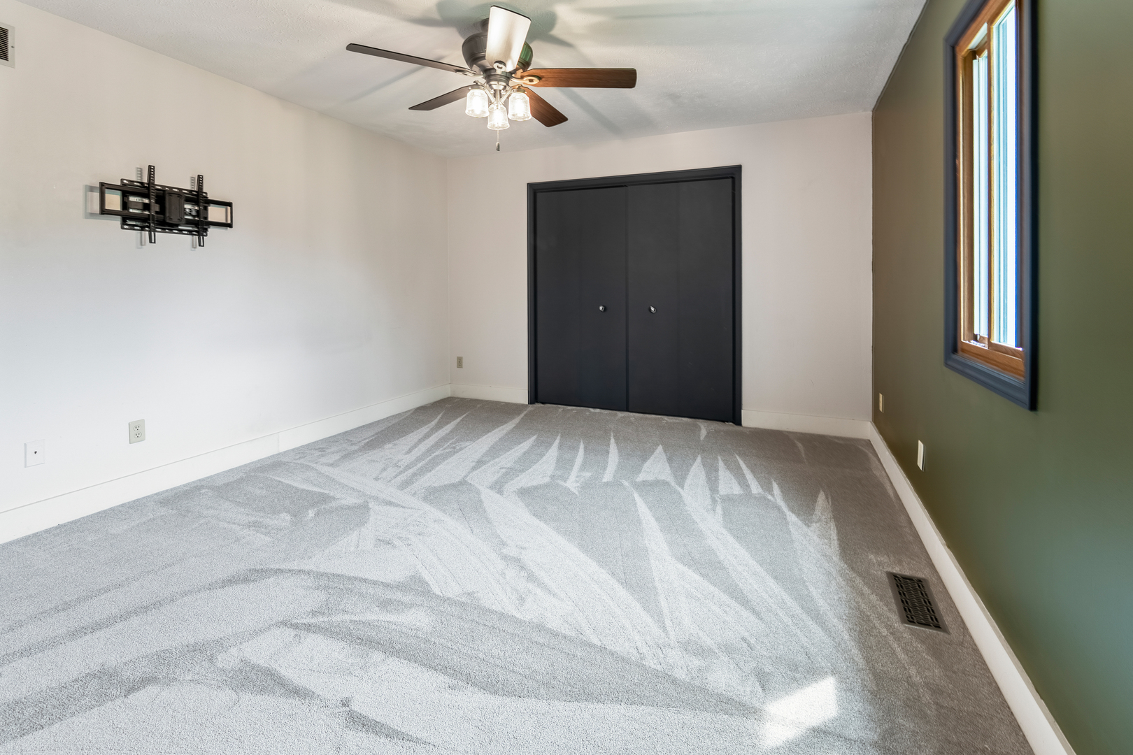 105 Colchester Drive Normal, IL 61761 - Photo 37 of 54