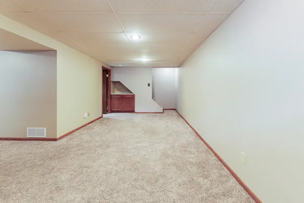 $319,900 | 105 Colchester Drive, Normal, IL 61761