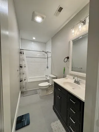 $2,800 | 3 Saco Street, Unit 3, Newton, MA 02464