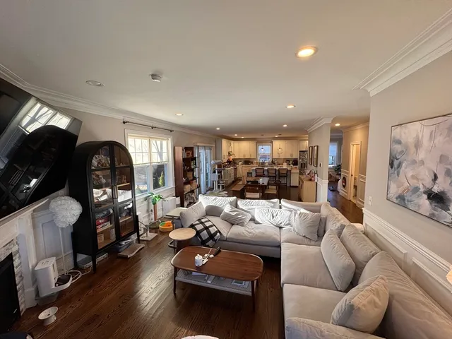 $2,800 | 3 Saco Street, Unit 3, Newton, MA 02464