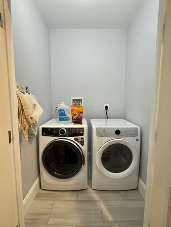a close up view of washer and dryer