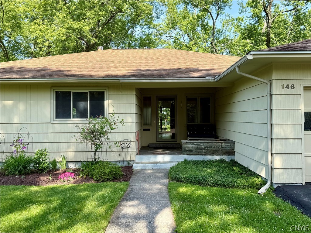 146 Edgehill Road Syracuse, NY 13224 - Photo 4 of 50
