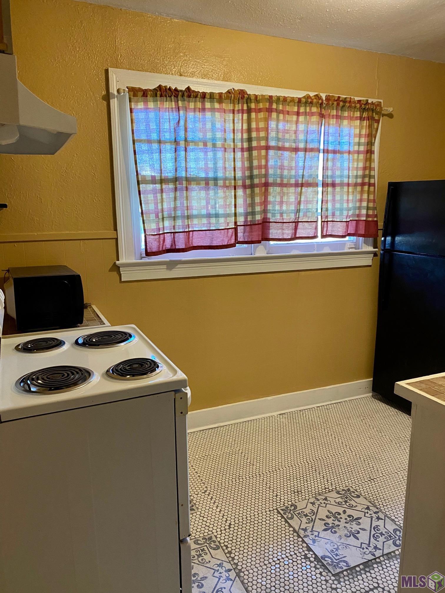 936 Howard Street Baton Rouge, LA 70802 - Photo 5 of 9 Kitchen