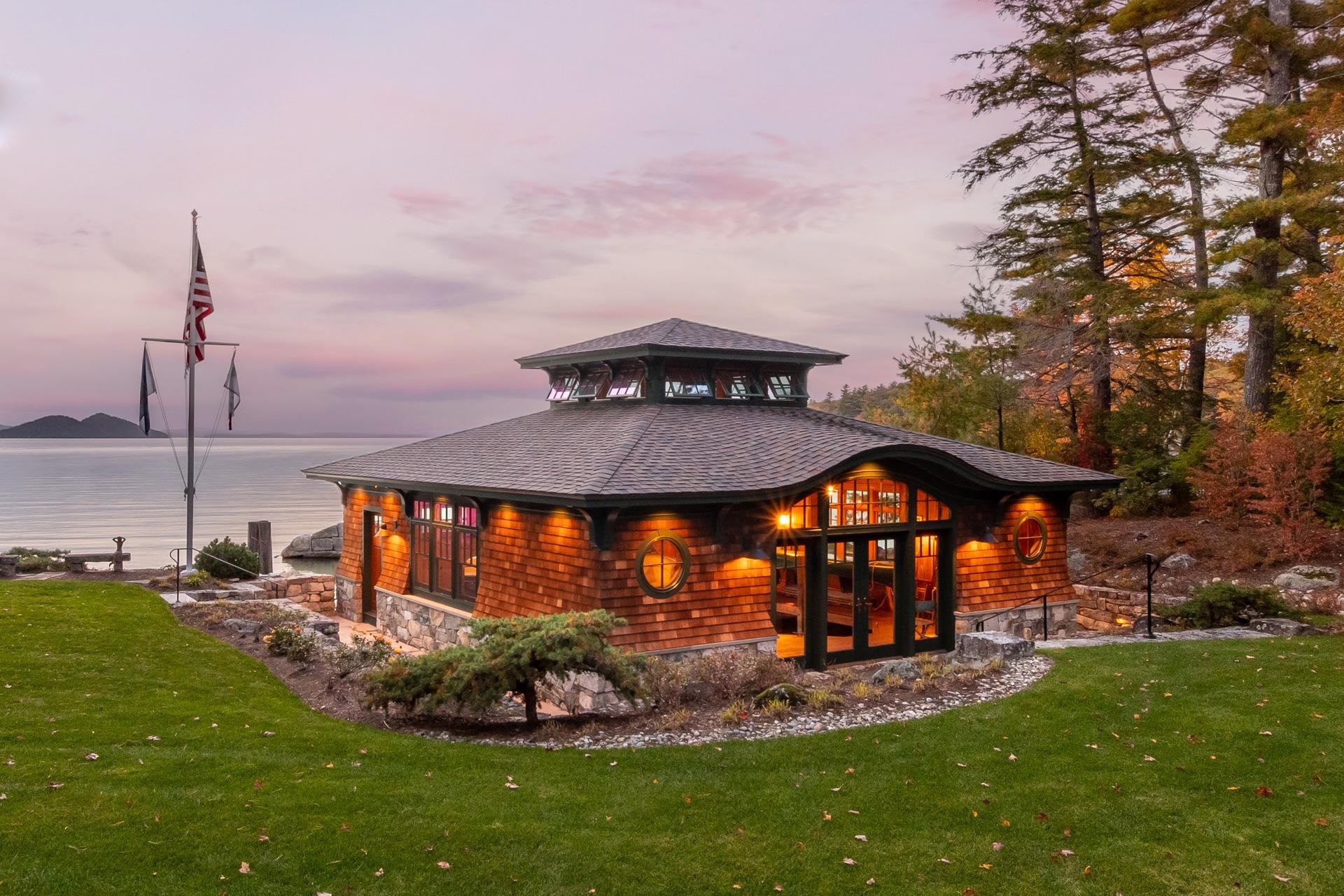 14 Point Beach Lane Alton, NH 03809 - Photo 4 of 40