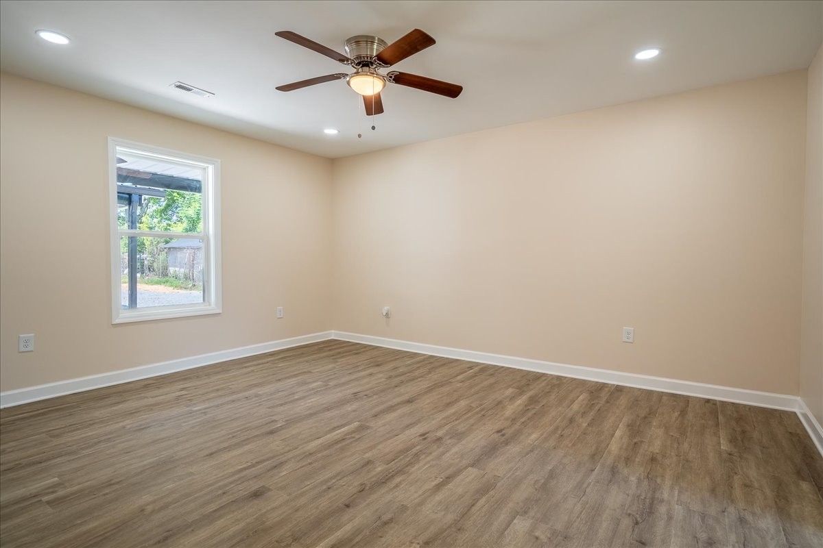 654 West Main Street Hohenwald, TN 38462 - Photo 6 of 34