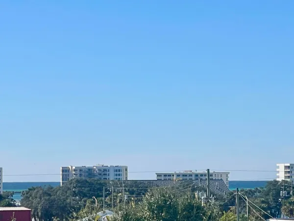$495,000 | 328 Summit Drive, Destin, FL 32541