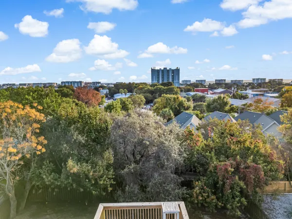 $495,000 | 328 Summit Drive, Destin, FL 32541