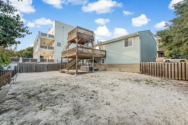 $495,000 | 328 Summit Drive, Destin, FL 32541