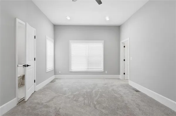 $425,000 | 406 East Forest Street, Harrisonville, MO 64701