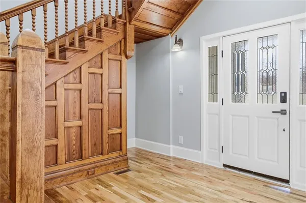 $425,000 | 406 East Forest Street, Harrisonville, MO 64701