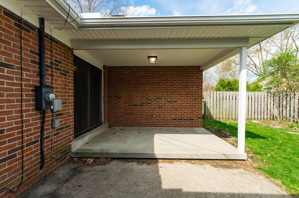 2372 Lytham Road Columbus, OH 43220 - Photo 42 of 62