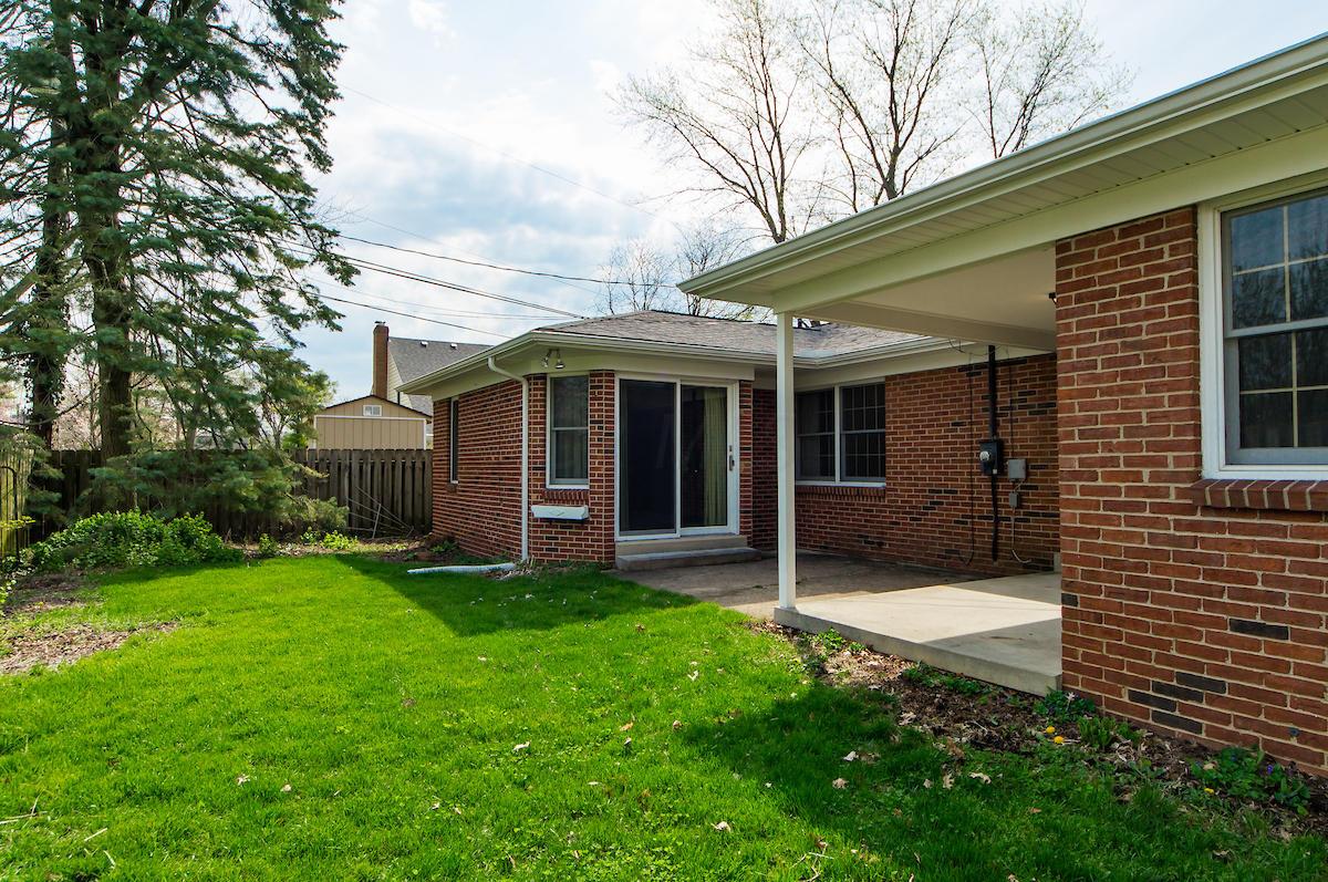 2372 Lytham Road Columbus, OH 43220 - Photo 45 of 62